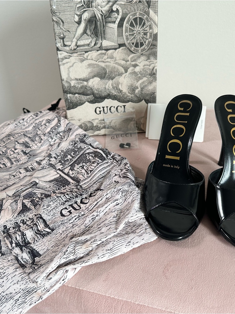 Gucci Black Patent Leather Slide heel sandals with Gold Logo Insole.  worn once